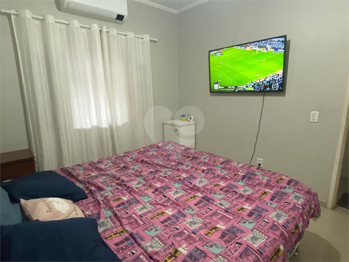 Foto REO1097708