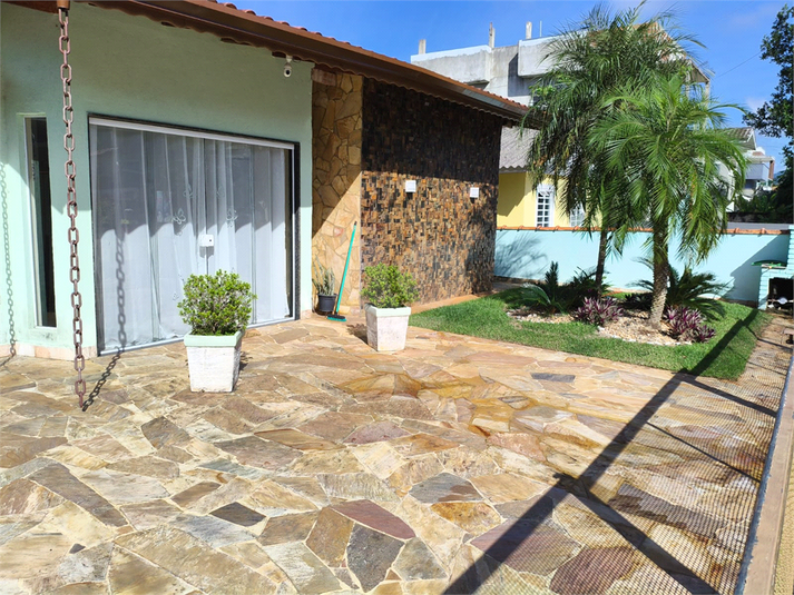 Foto REO1097711