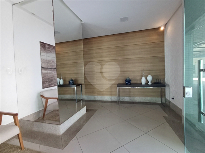 Foto REO1097742