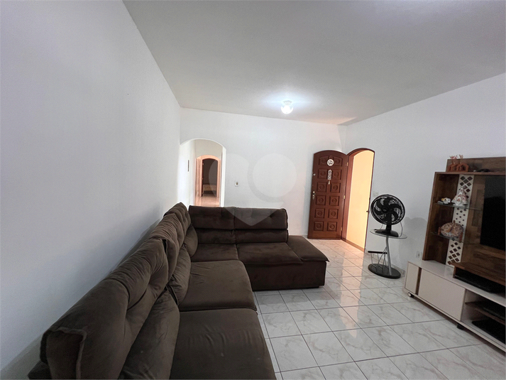 Foto REO1097762