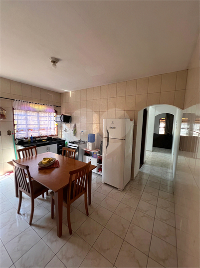 Foto REO1097762