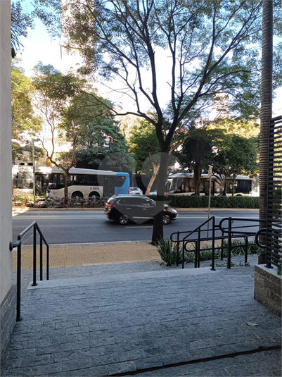 Foto REO1097774