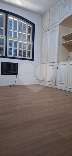 Foto REO1097785