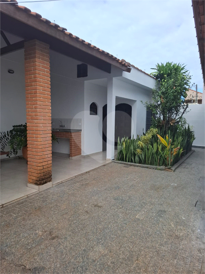 Foto REO1097814