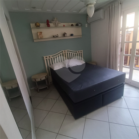 Foto REO1097816