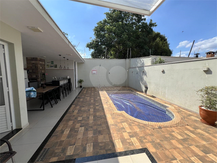 Foto REO1097818