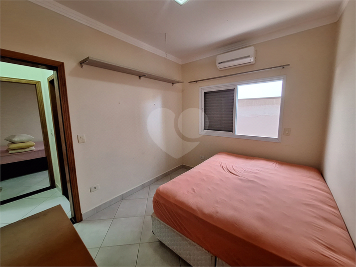 Foto REO1097830