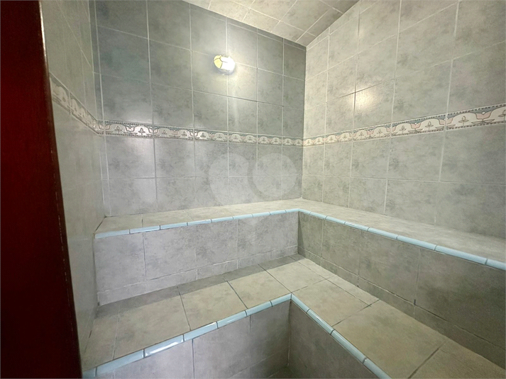 Foto REO1097839