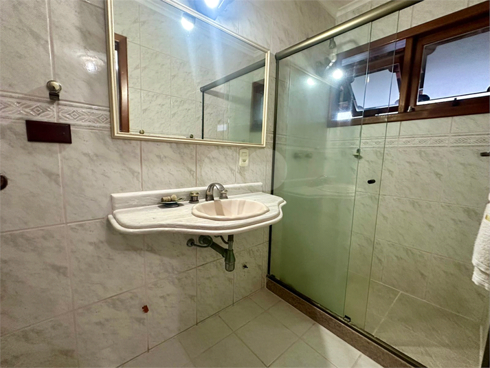 Foto REO1097839