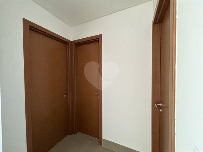 Foto REO1097857