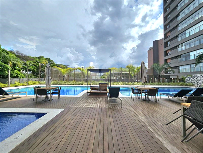 Foto REO1097885
