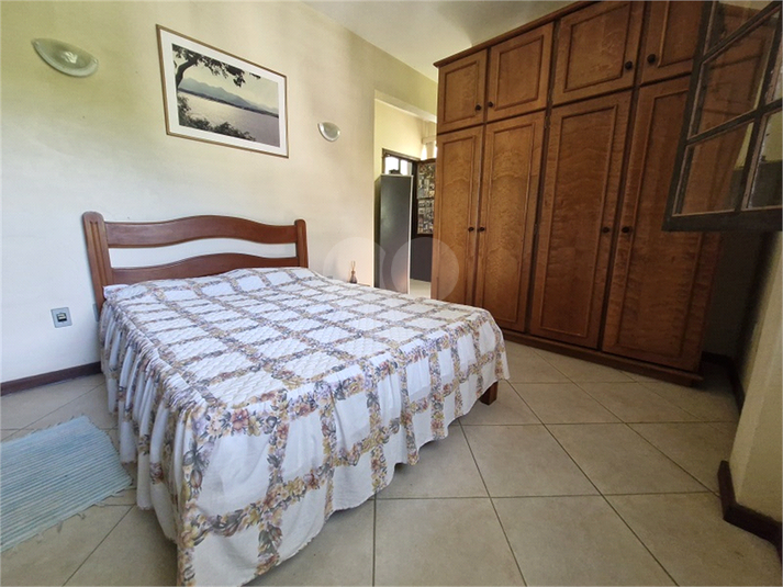 Foto REO1097888