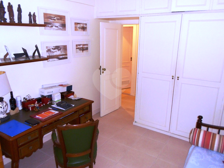 Foto REO1097924