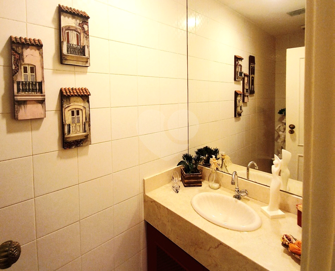 Foto REO1097924
