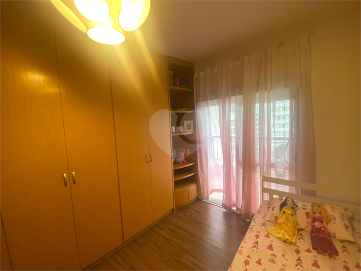 Foto REO1097935