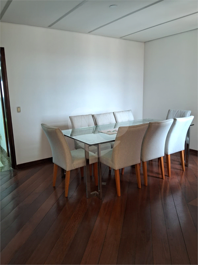 Foto REO1097943