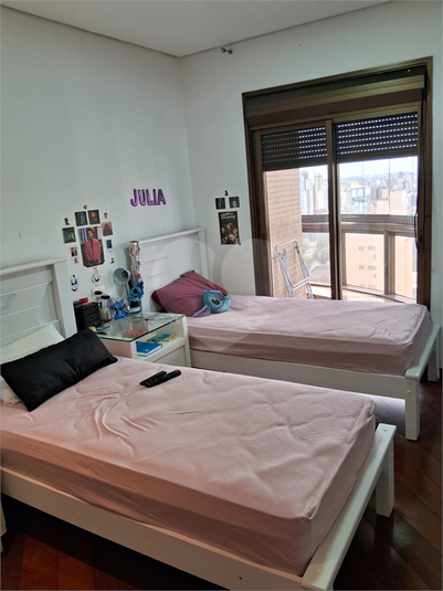 Foto REO1097943