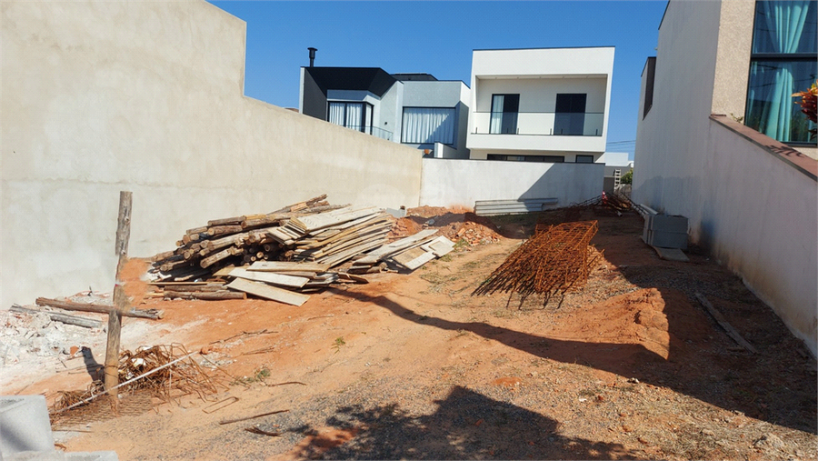 Foto REO1097956
