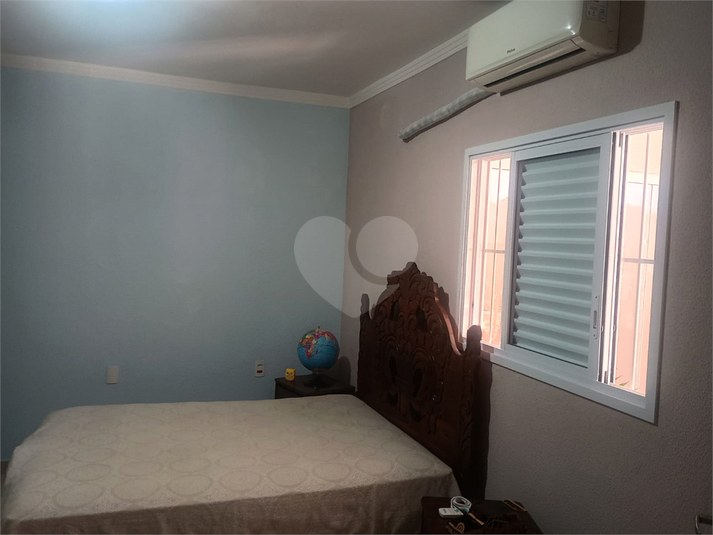 Foto REO1097960