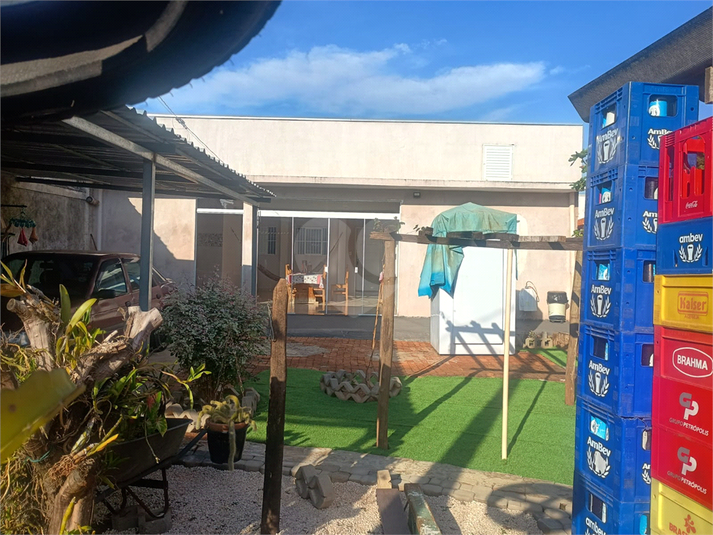 Foto REO1097960