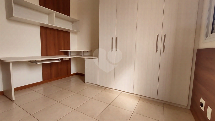 Foto REO1097963