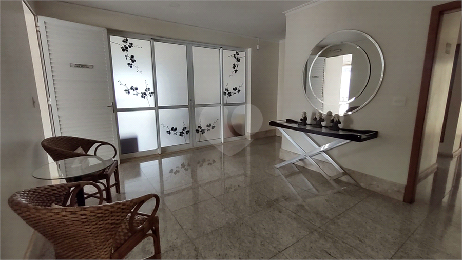 Foto REO1097963
