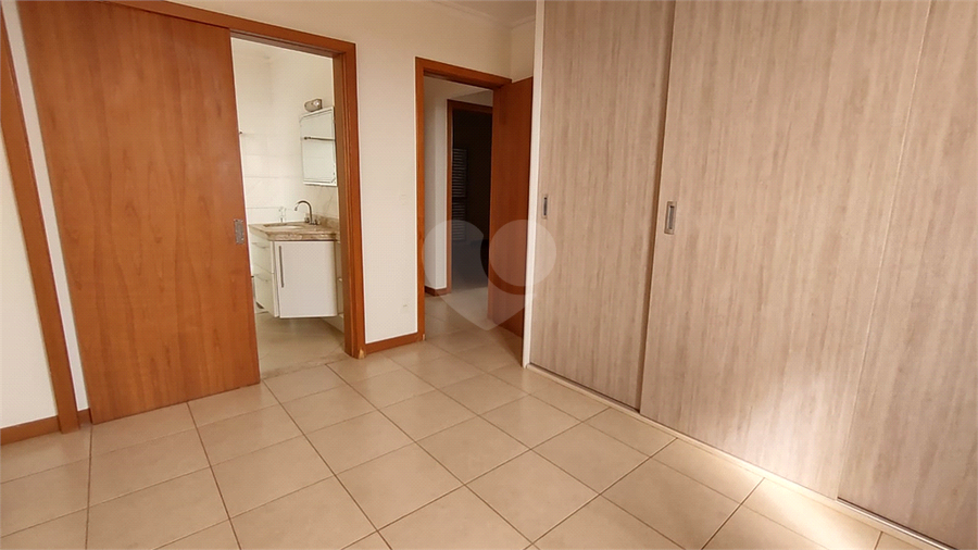 Foto REO1097963