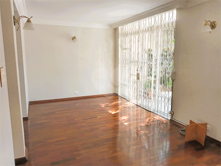 Foto REO1097967