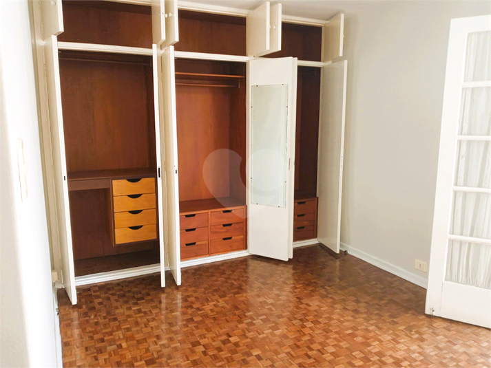 Foto REO1097967