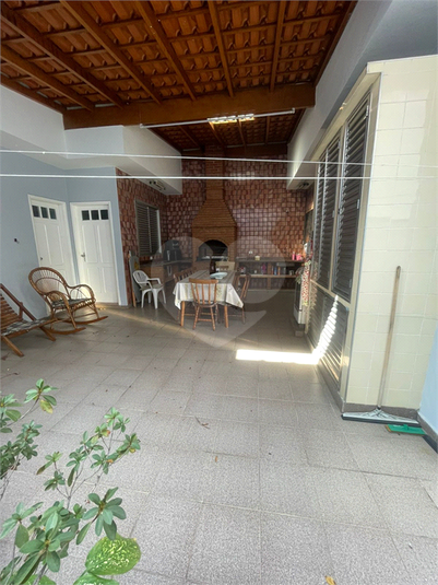 Foto REO1097976