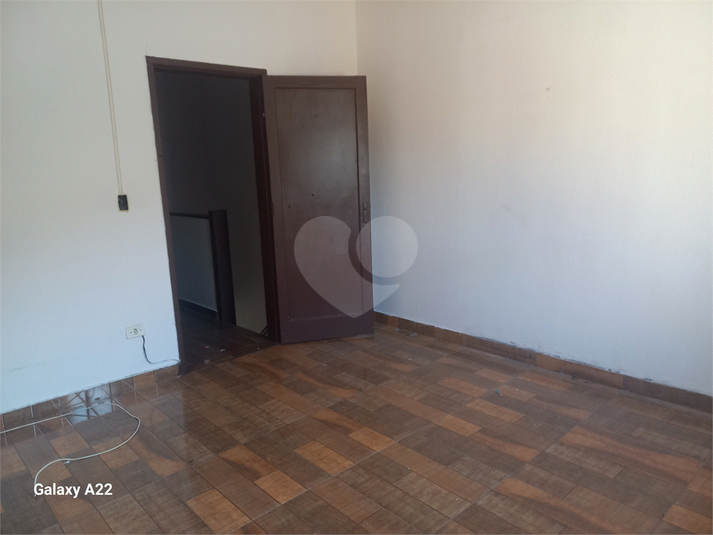 Foto REO1097980