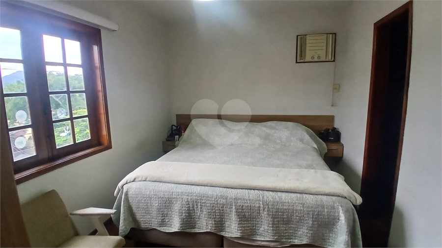 Foto REO1097991