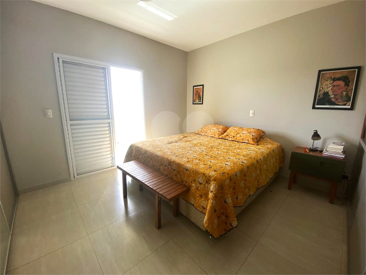 Foto REO1097998