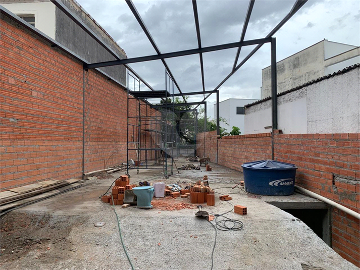 Foto REO1098005