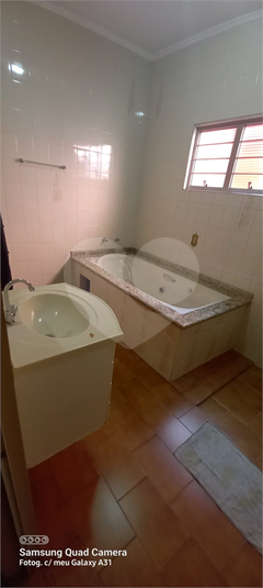 Foto REO1098014