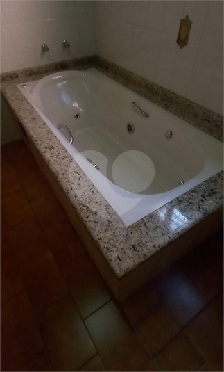 Foto REO1098014