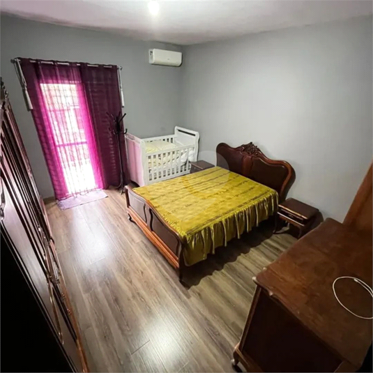 Foto REO1098023
