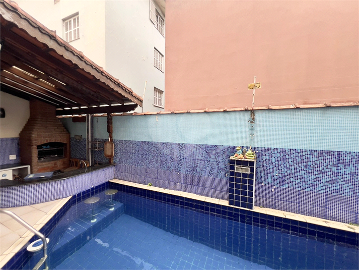 Foto REO1098036