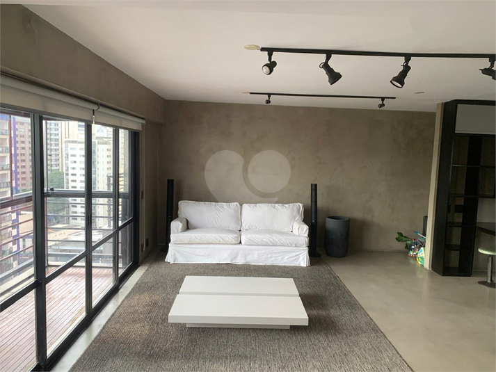 Foto REO1098039