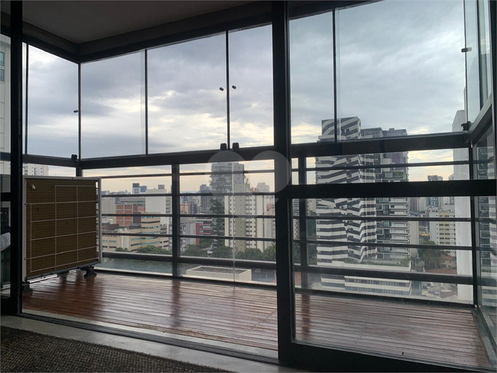 Foto REO1098039