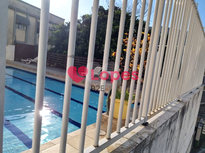 Foto REO1098046