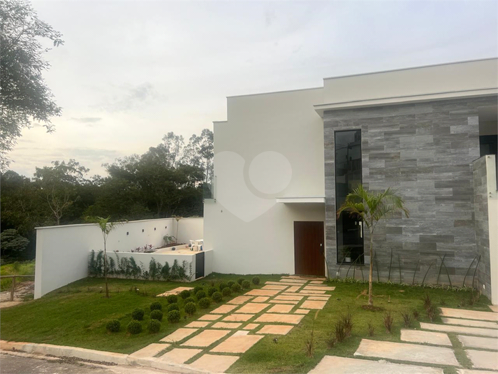 Foto REO1098058