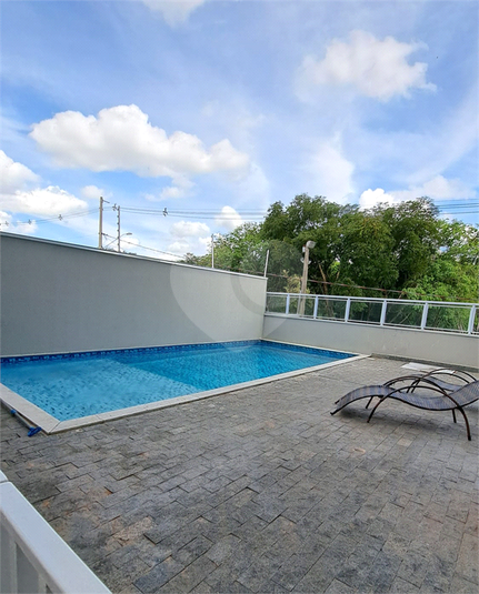 Foto REO1098079