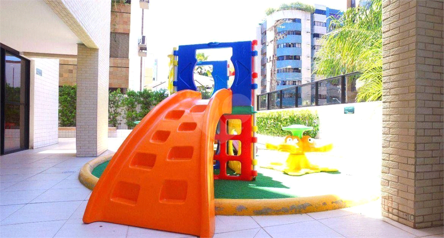 Foto REO1098099