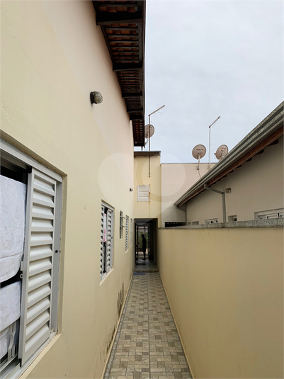 Foto REO1098117