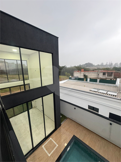 Foto REO1098155