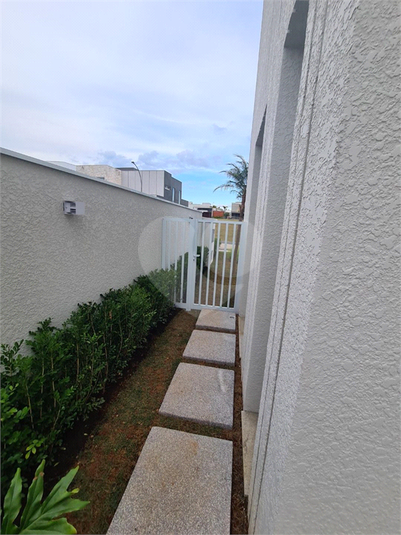 Foto REO1098167