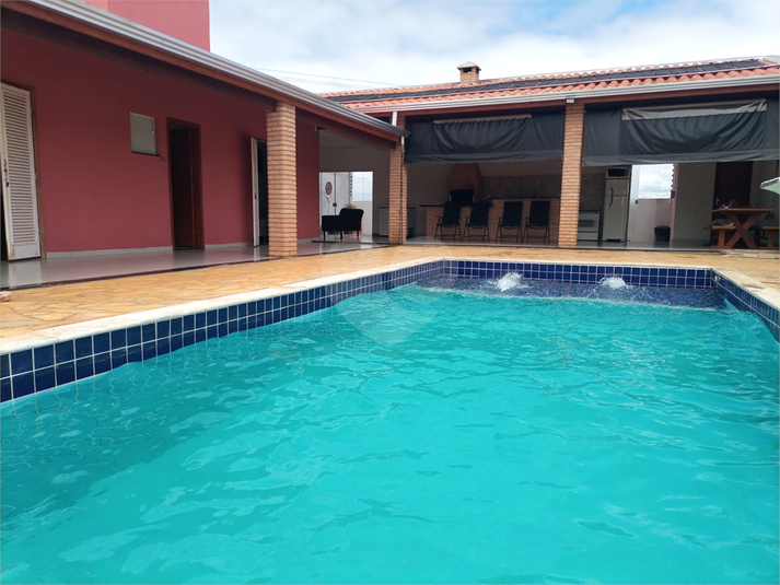 Foto REO1098170