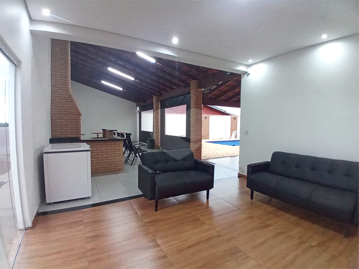 Foto REO1098170