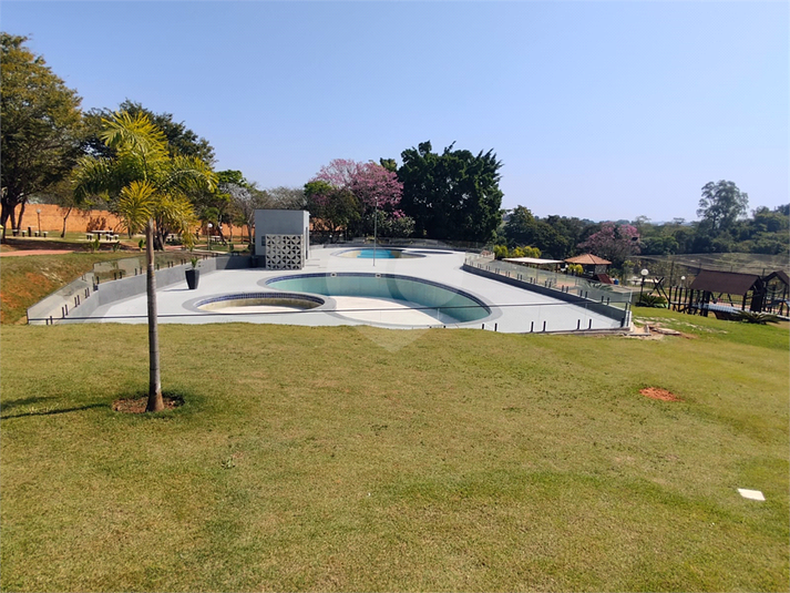 Foto REO1098176